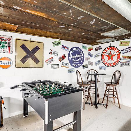 Updated Marshall Home With Fire Pit And Game Room! エクステリア 写真